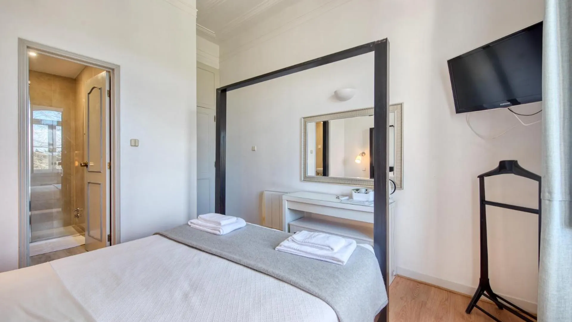 ***  Monte Da Lua Guest House Sintra Portugal